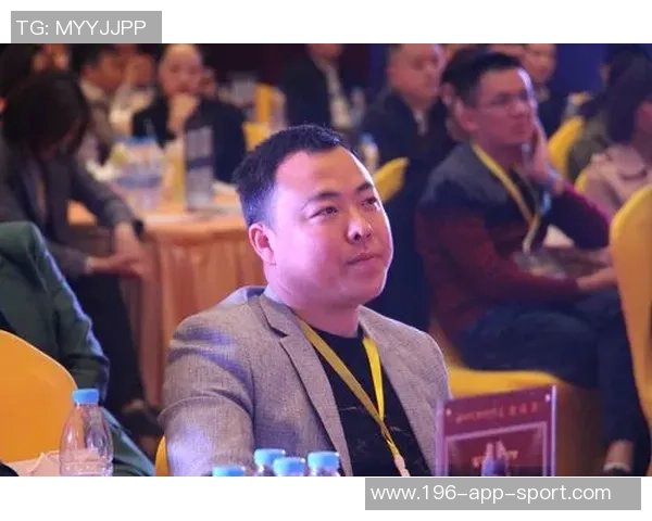 拉拉维亚解析卢卡领导魅力让人自发追随的深厚影响力